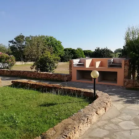 Gionny-a Apartamento Budoni